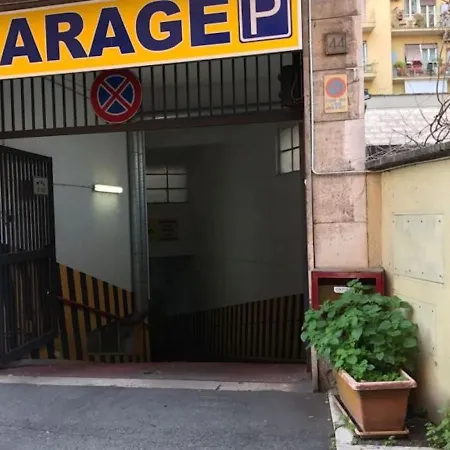 Vatican Balcony Διαμέρισμα *