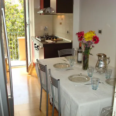 Vatican Balcony * Roma