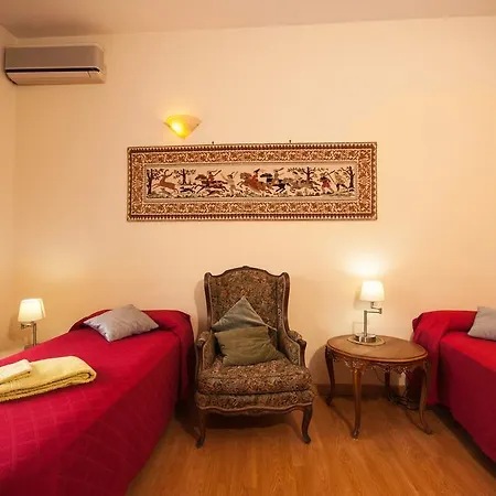 Vatican Balcony Daire