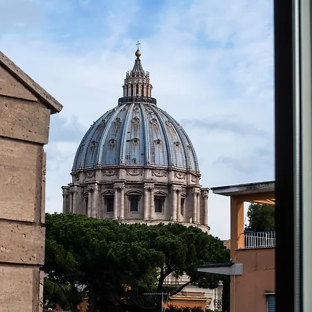 Daire Vatican Balcony